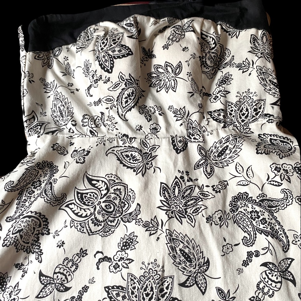 Dress - Picture 2 of 4